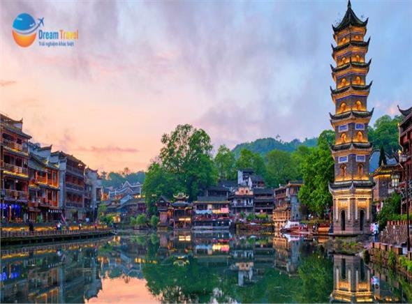 Tour Trung Quốc 6N5Đ: Trương Gia Giới - Phượng Hoàng Cổ Trấn